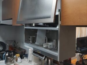 愛媛キッチン取付け隊　電動昇降乾燥機の取替　施工前